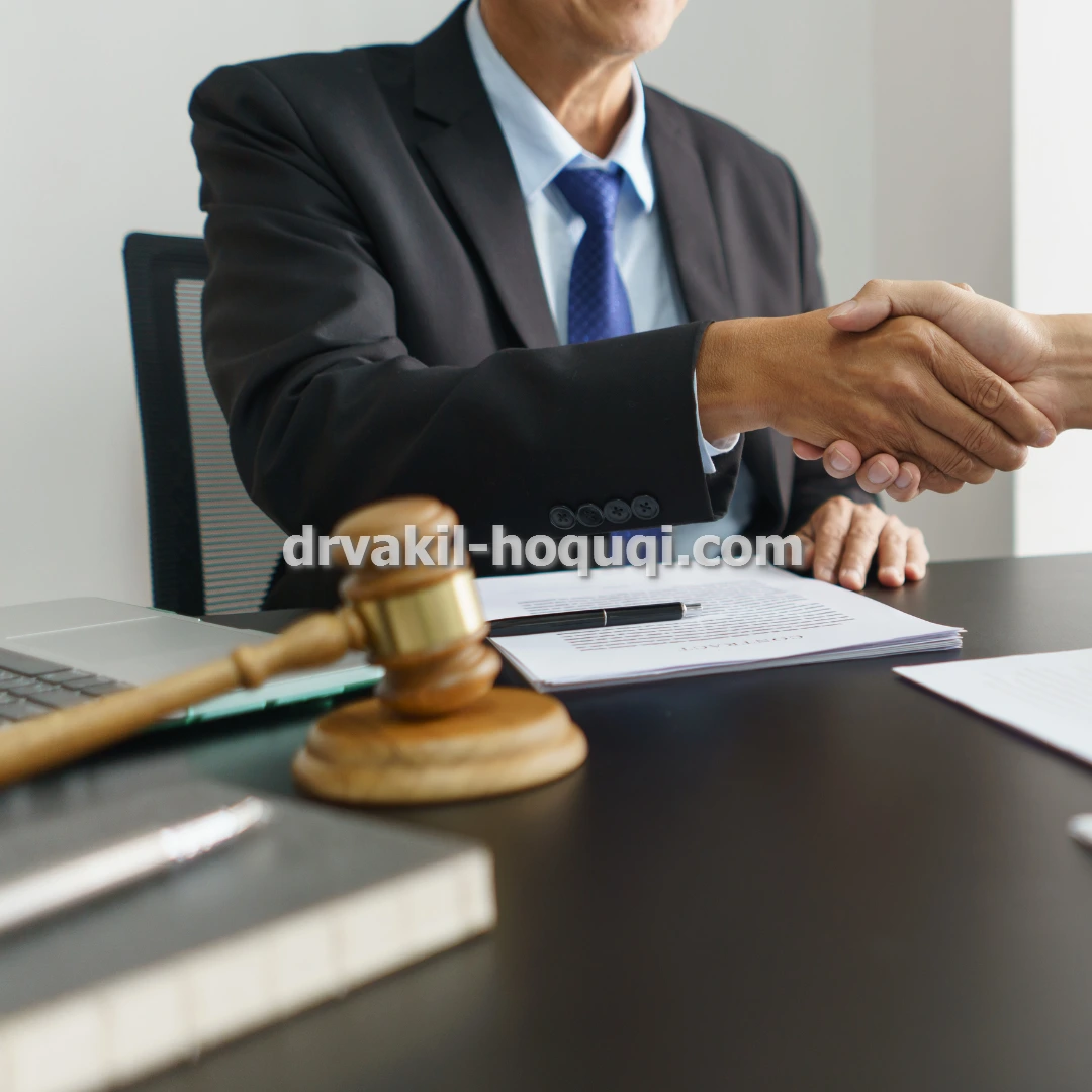 وکیل پایه یک دادگستری پرونده های سرقت مسلحانه در اصفهان